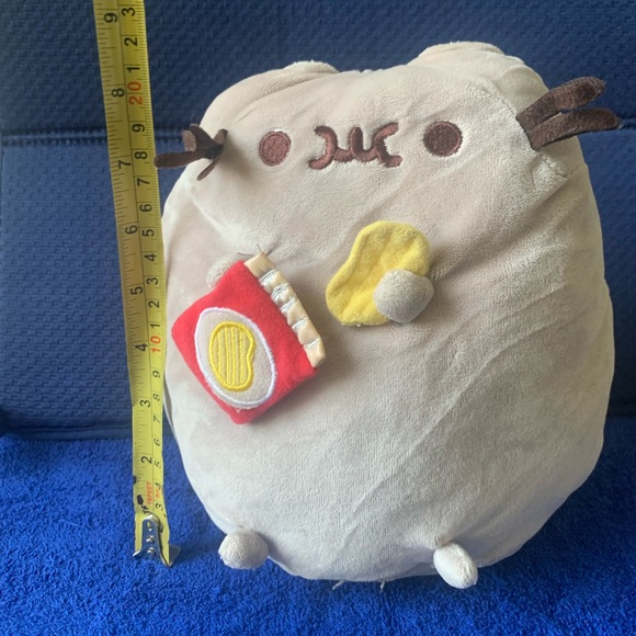 GUND Pusheen Potato Chip Snackable Plash toy - Picture 7 of 8